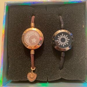 Box was opened but never worn.